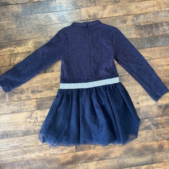 LAST CHANCE Holiday Guess dress 6yo - Picture 2 of 2